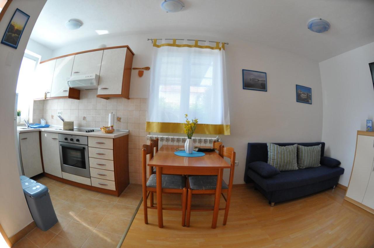 Apartma Brnistra Ginestra Koper Exteriör bild