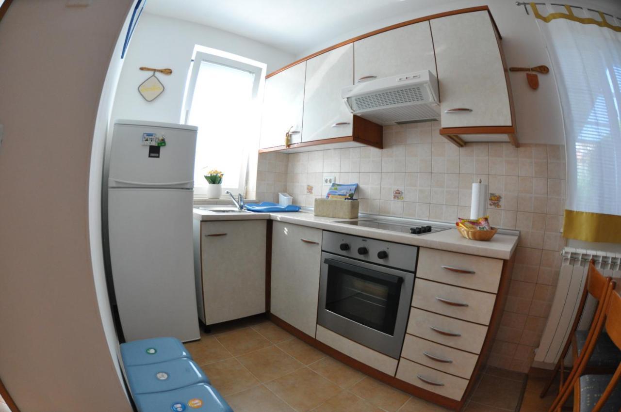 Apartma Brnistra Ginestra Koper Exteriör bild